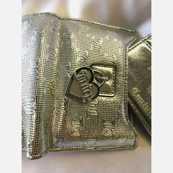 NWT Juicy Couture Metallic Simply Perfect Faux Leather Bifold Wallet - Picture 2 of 6
